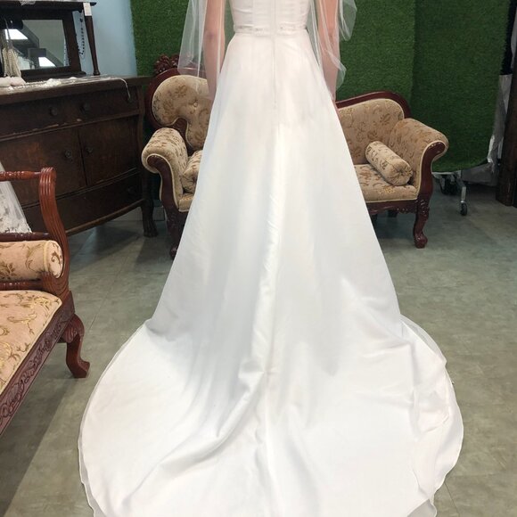 SAMPLE Choker Halter Wedding Dress, White A-Line Sexy, Chiffon Belted Beachy - Picture 7 of 15